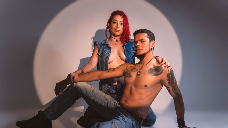 Record Nude AbbyAndVincent