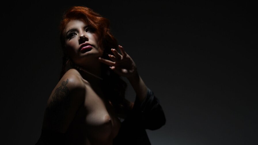 Record Nude abbiehofran