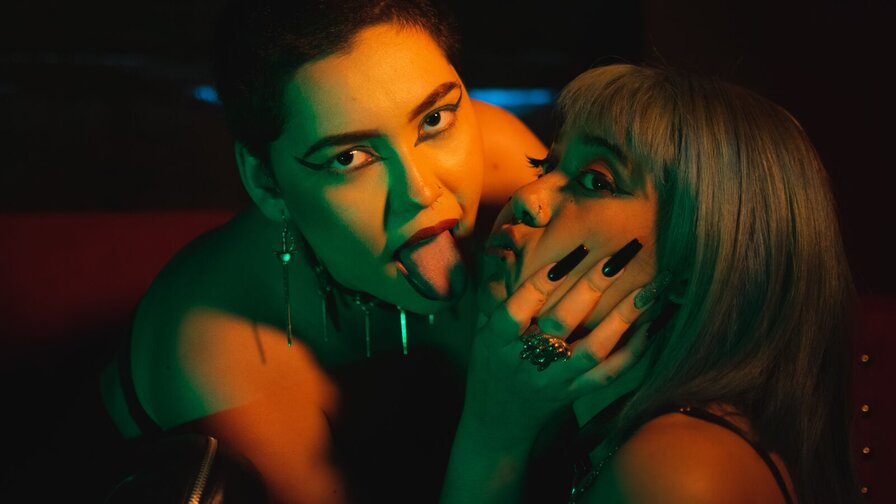 Record Nude AnnaAndTamar