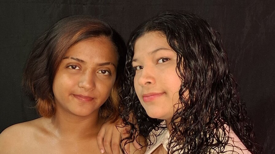 Record Nude AnnandCamilaPaul