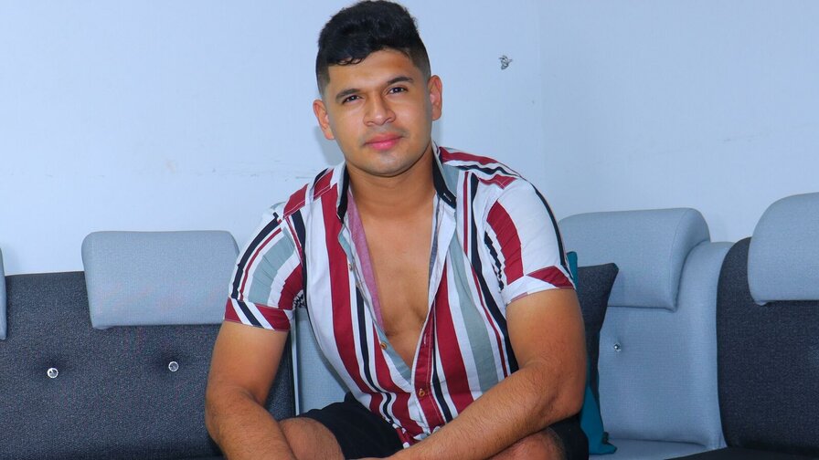 Record Nude AresJones