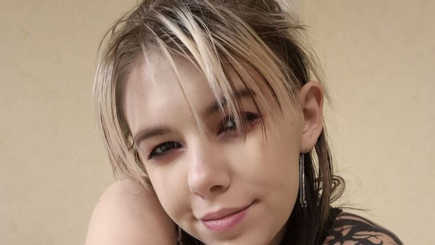 Record Nude BettieDaryanl