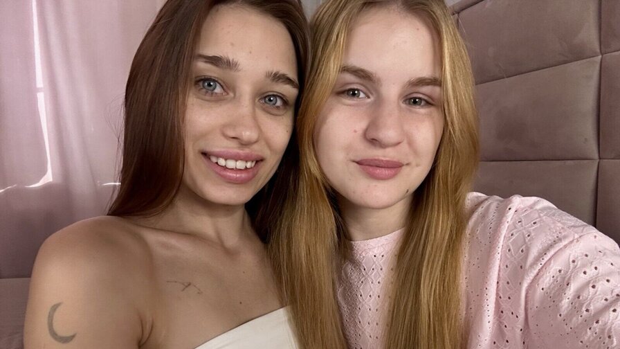 Record Nude GladyAndShanon