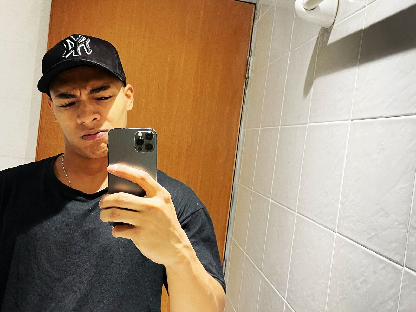 Record Nude JhonnyTop