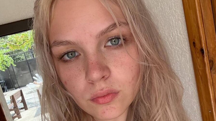 Record Nude JuneLane