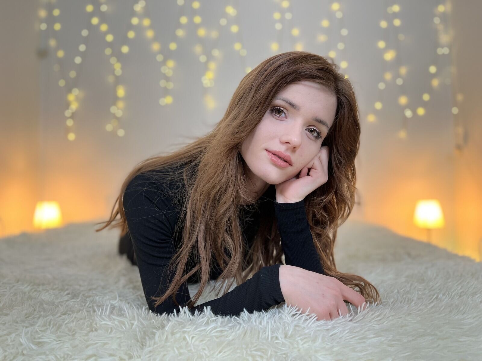 Record Nude KiraKit