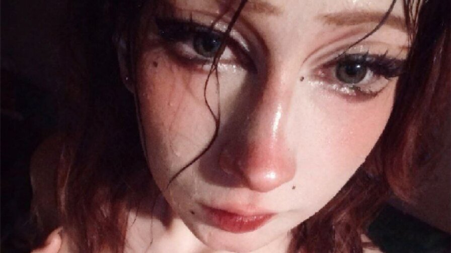 Record Nude LeonilaHamel