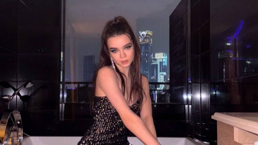Record Nude LizaButer