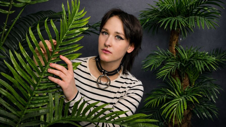 Record Nude LunnaBlack