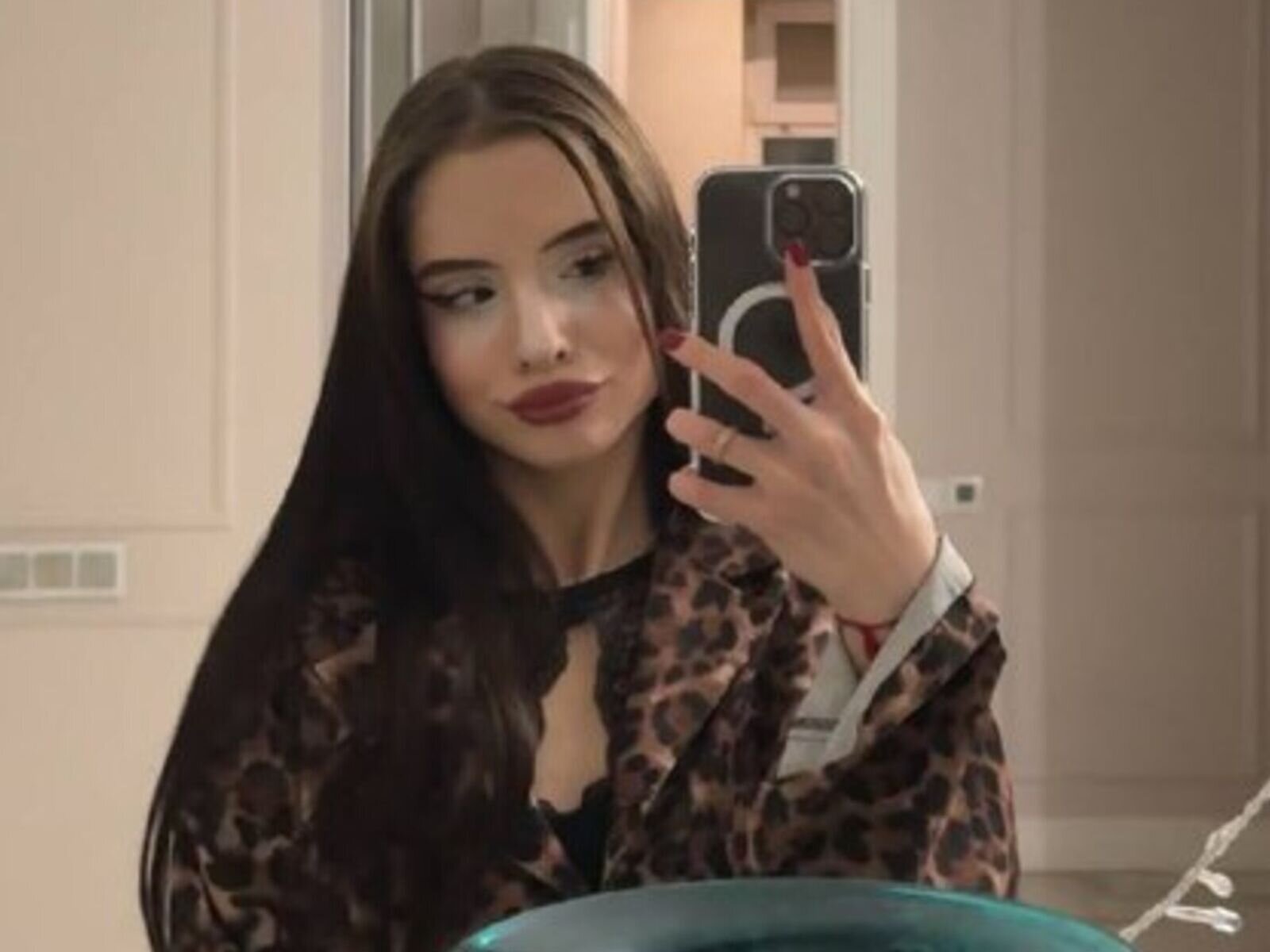 Record Nude MaryCollier