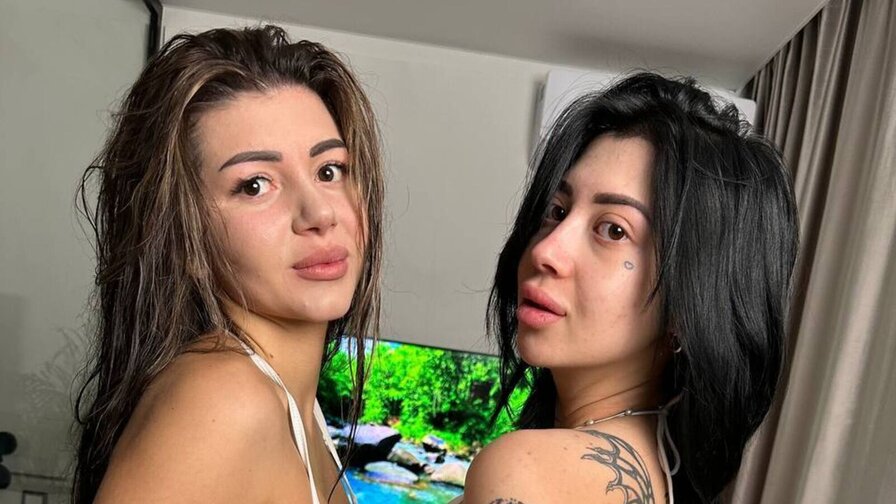 Record Nude MishelandAnna