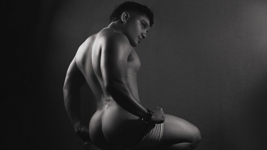 Record Nude RaymondMorris