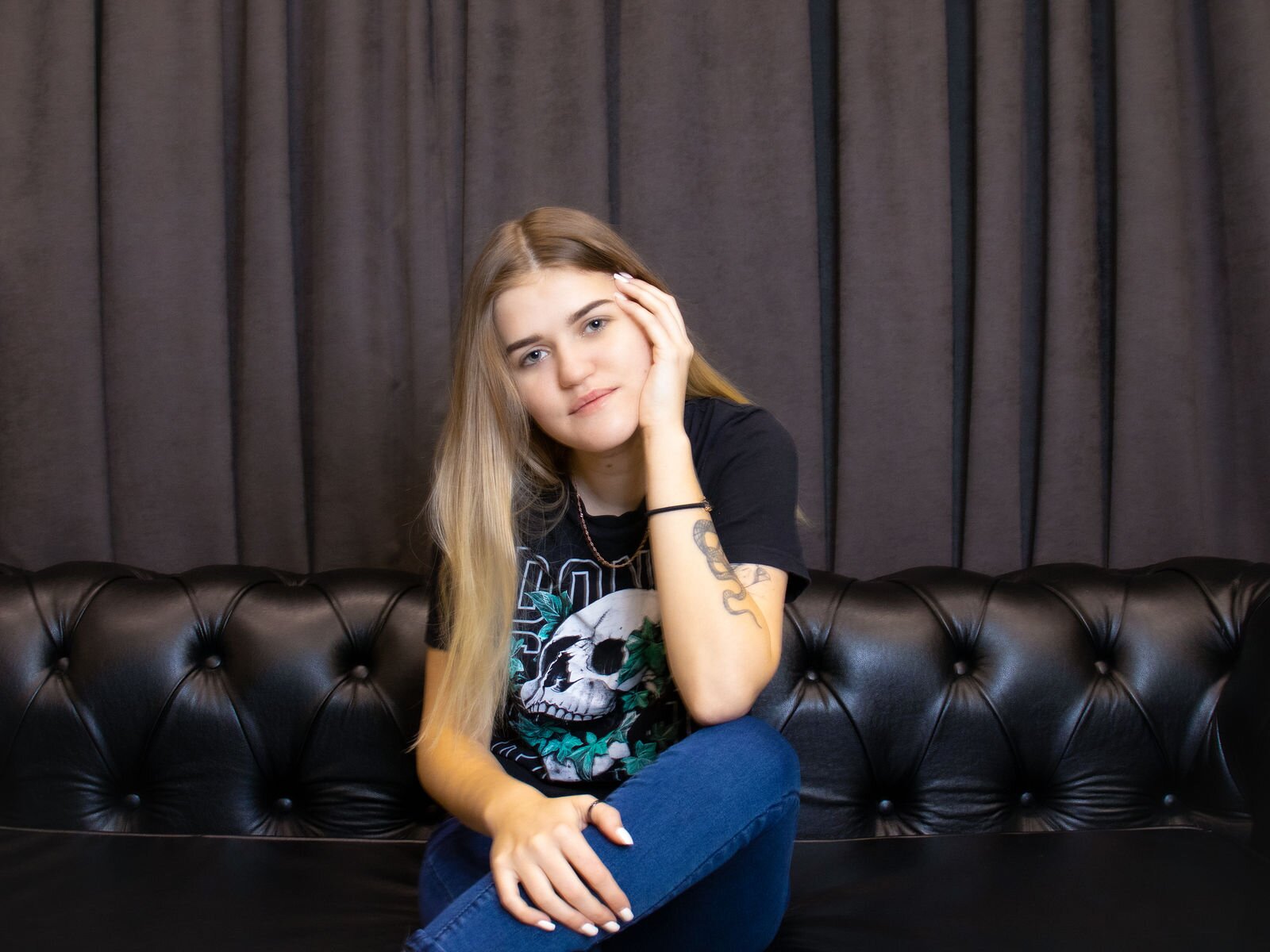 Record Nude SoniaCrown