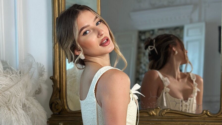 Record Nude VictoriaWolfred